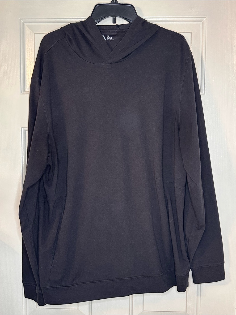 VRST Men's Black Hooded Pullover Sweatshirt